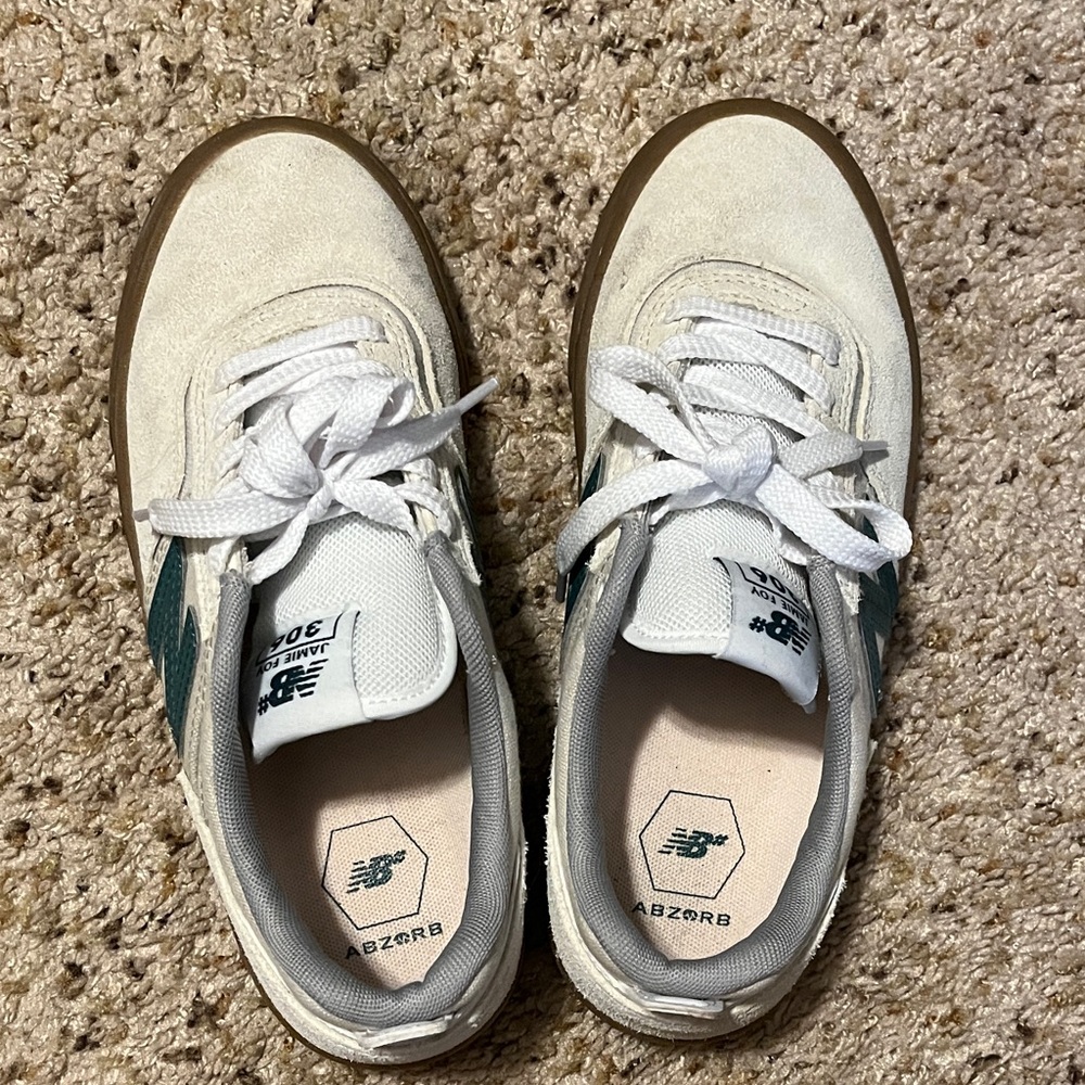 New Balance Cream and Green Casual Sneakers